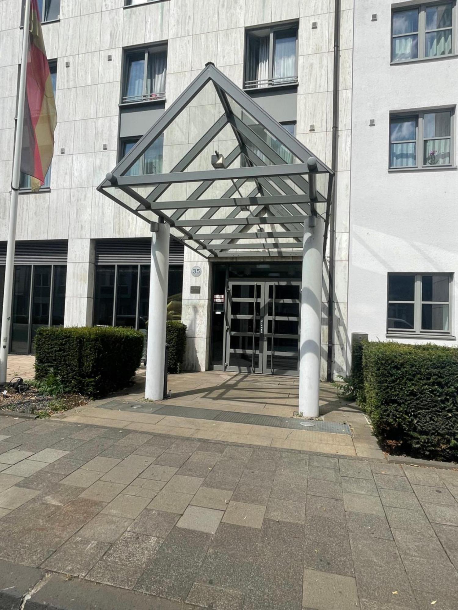 Gemuetliches 778 Apartment Naehe Medienhafen S-Bahn Und Free Parken, Dusseldorf